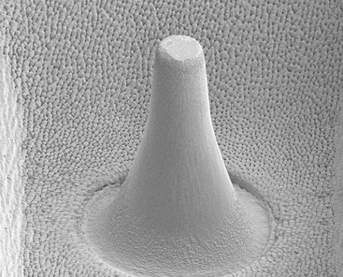 01_LaserCompressionPillarPre_Micromechanical_Testing_web Compression pillar for micromechanical testing.